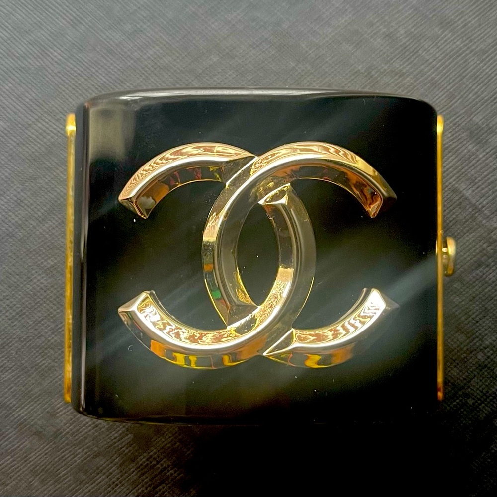 Black/Gold Bracelet Cuff